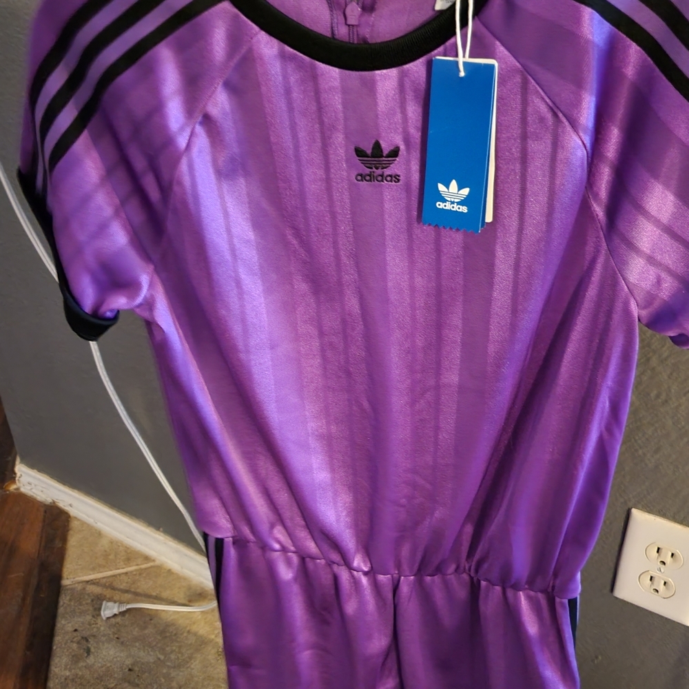 Adidas romper